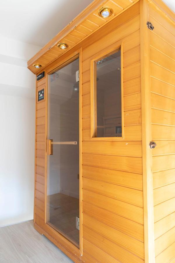מץ Magnifique Triplex Avec Sauna Plein Centre Ville מראה חיצוני תמונה